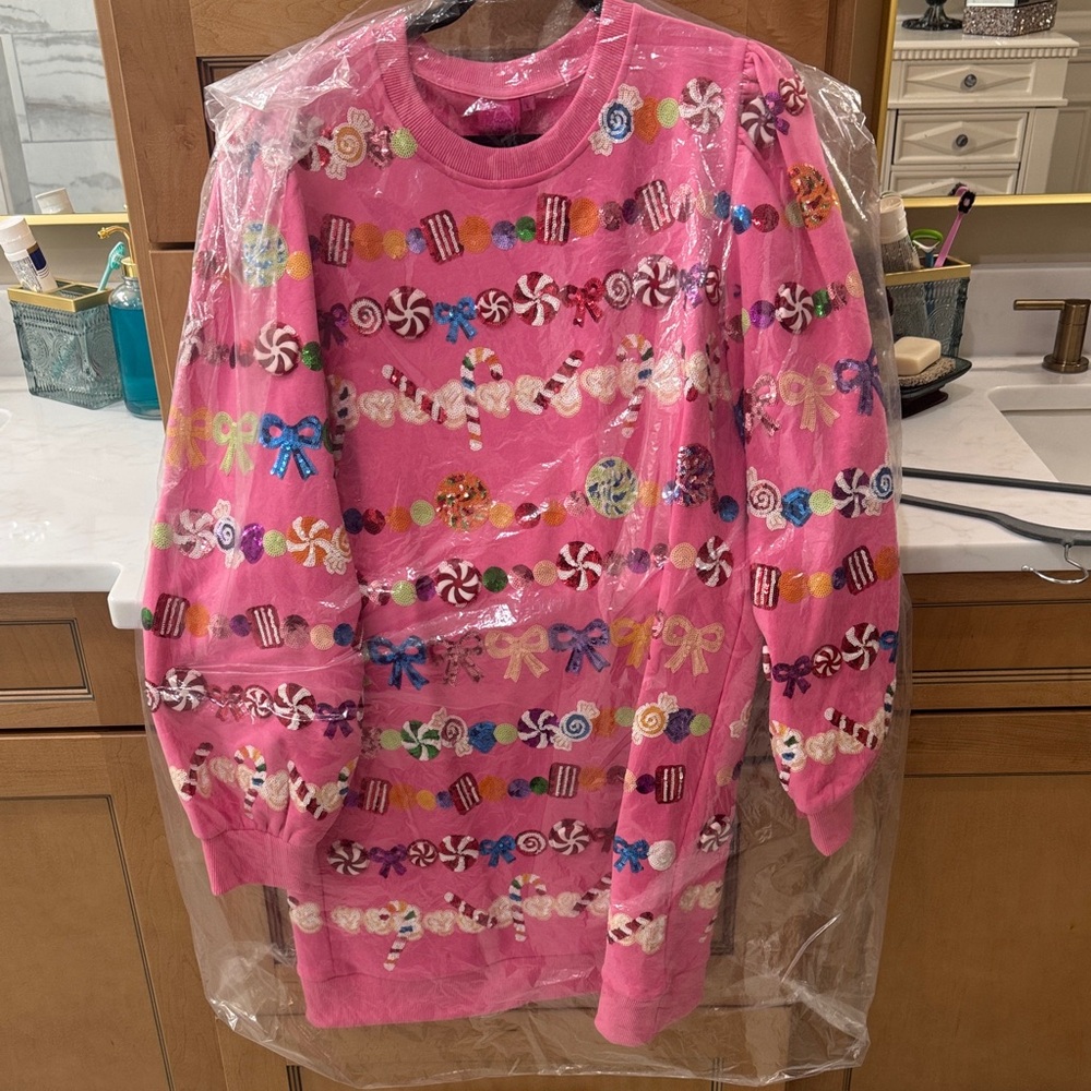 QUEEN OF SPARKLES Pink Sequin Candy Garland Christmas Sweatshirt Dress